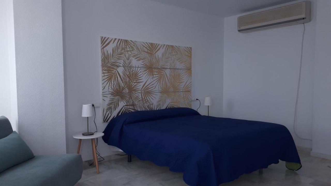Apartment In Costa Del Sol With Large Terrace For 9 People Rincón de la Victoria Exterior foto